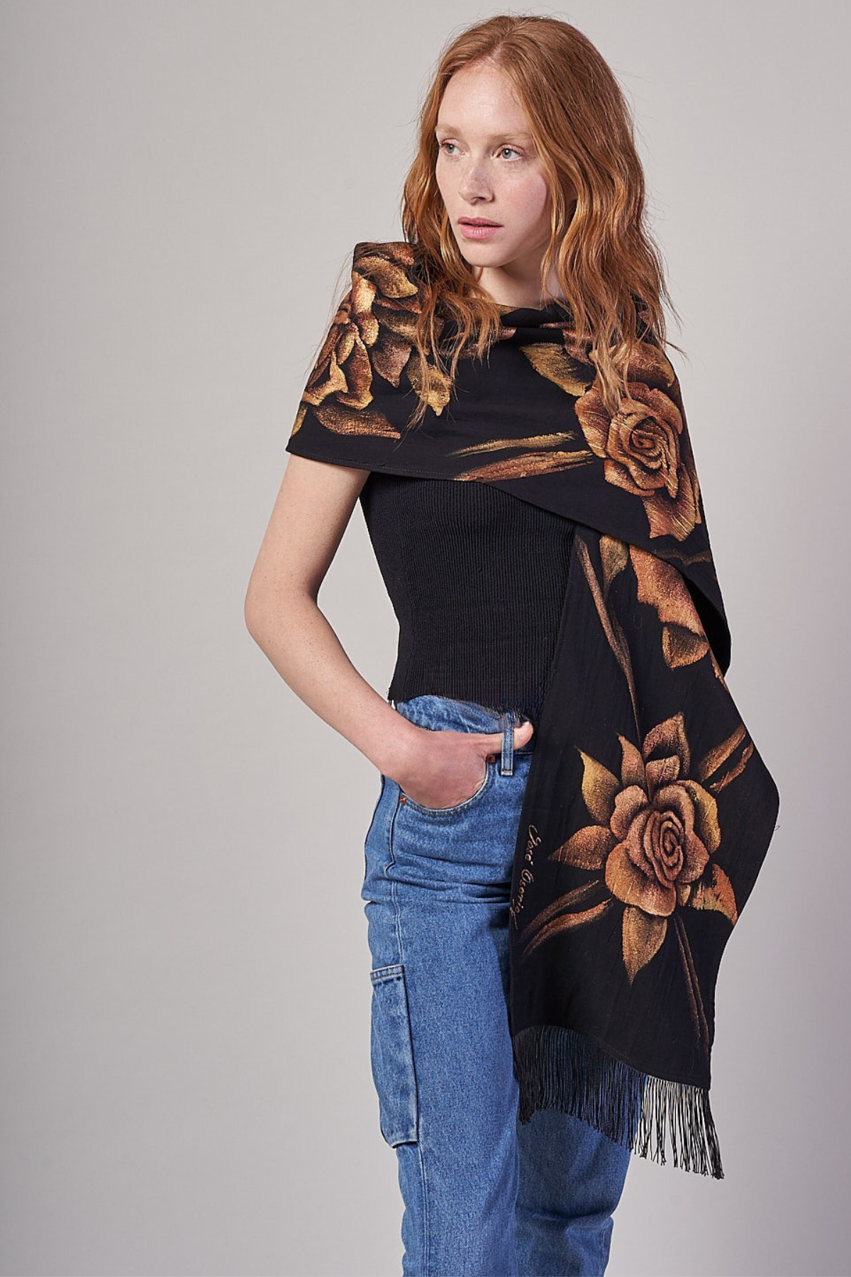 HAND PAINTED SCARF - ROSAS GOLD