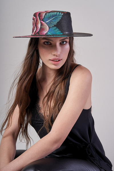 CAPPELLO TESA LARGA DIPINTO A MANO – ROSA