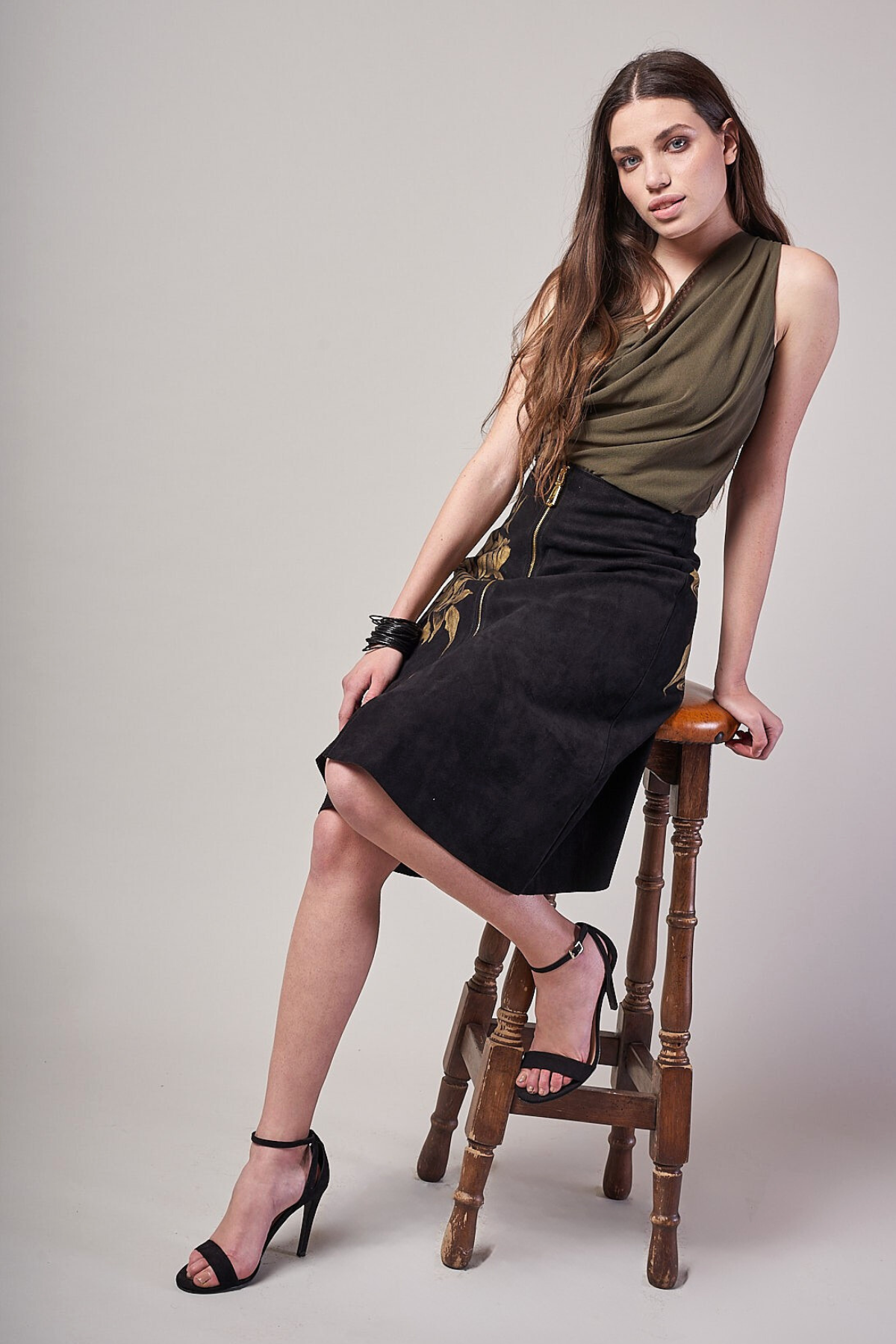 GONNA MIDI CAMOSCIO DIPINTA A MANO – ROSAS ORO