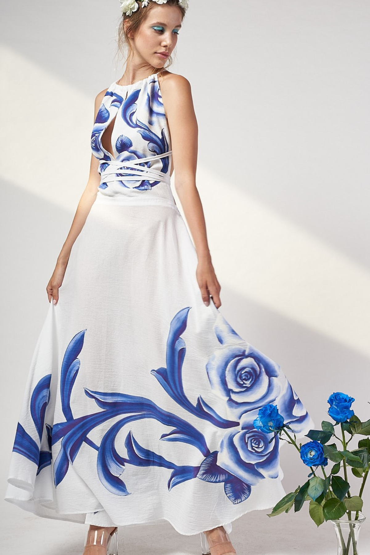 HAND PAINTED BACKLESS LONG DRESS - ROSAS AZULES