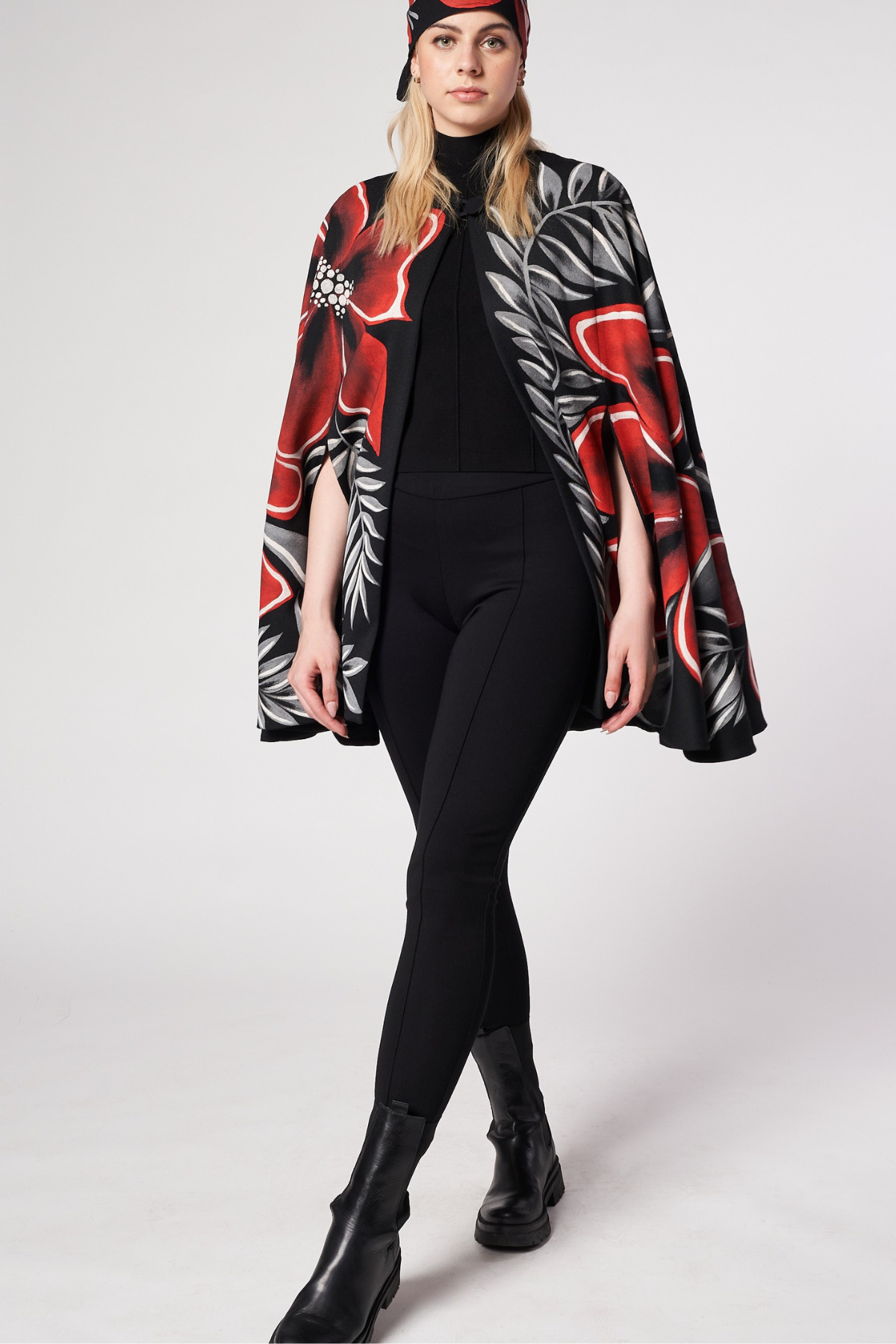 MANTELLA MIDI DIPINTA A MANO - NOCHEBUENA