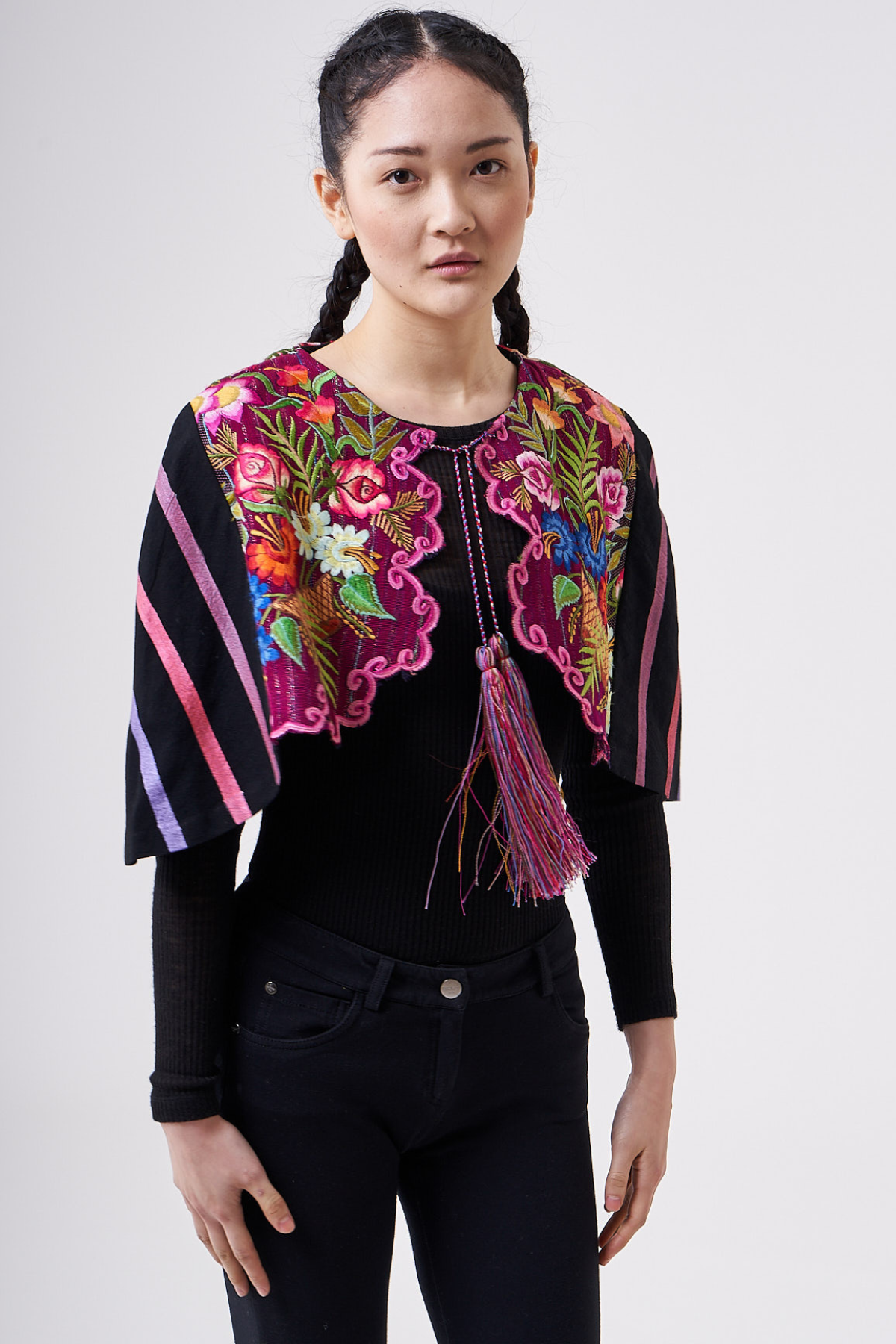 SHORT HAND-EMBROIDERED CAPE