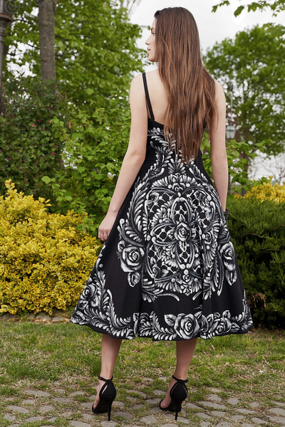 ABITO MIDI A CAMPANA DIPINTO A MANO – ROSAS TALAVERA