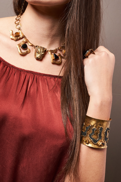 BRONZE BRACELET WITH SKIN AND TIGER EYE