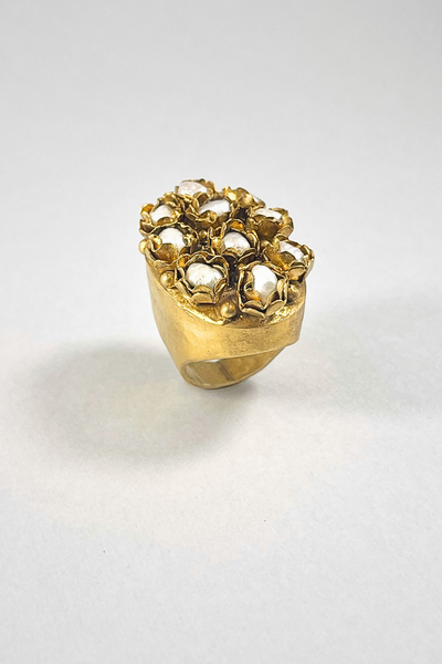 ANELLO CAPULLO DE PERLAS