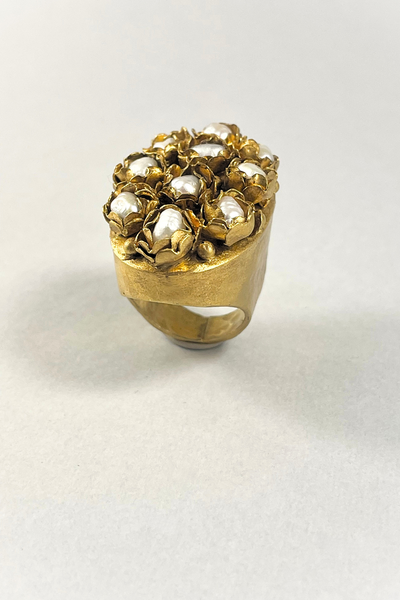 ANELLO CAPULLO DE PERLAS