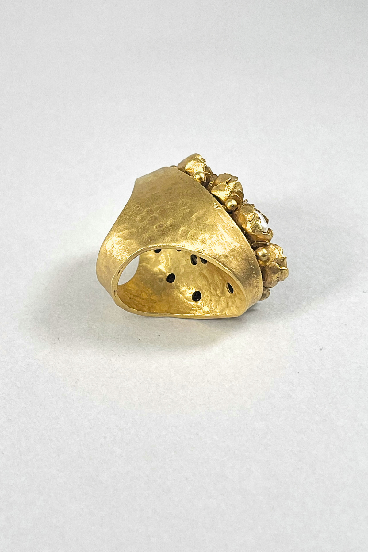 ANELLO CAPULLO DE PERLAS