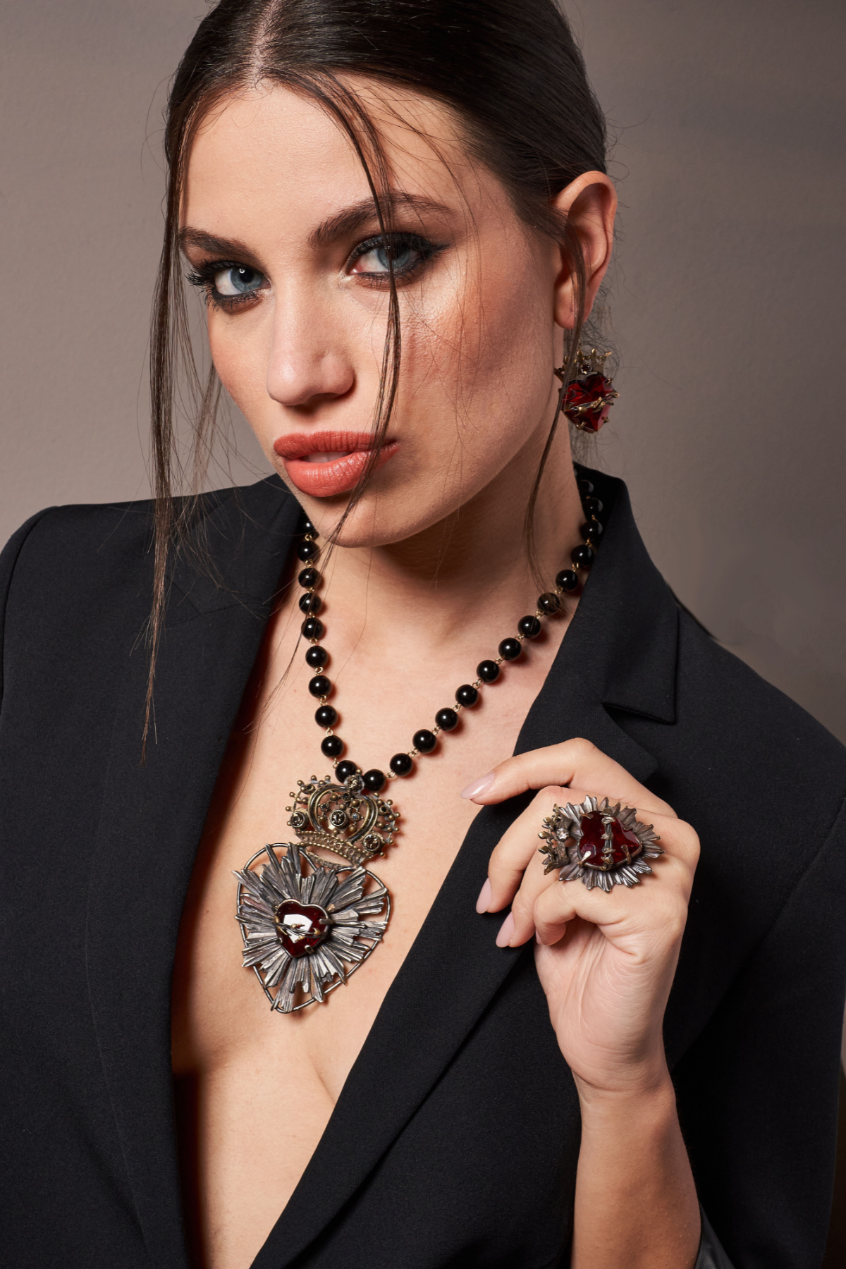 SAGRADO CORAZON CROWN RING WITH RED HAND FACETED HEART AND AMBER CRYSTAL