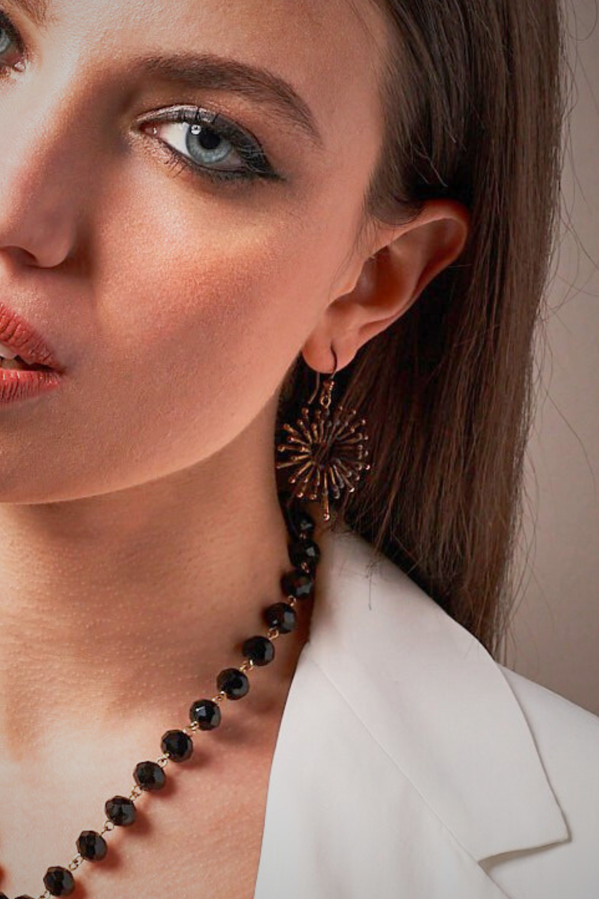 SAGRADO CORAZÓN EARRINGS IN BRONZE