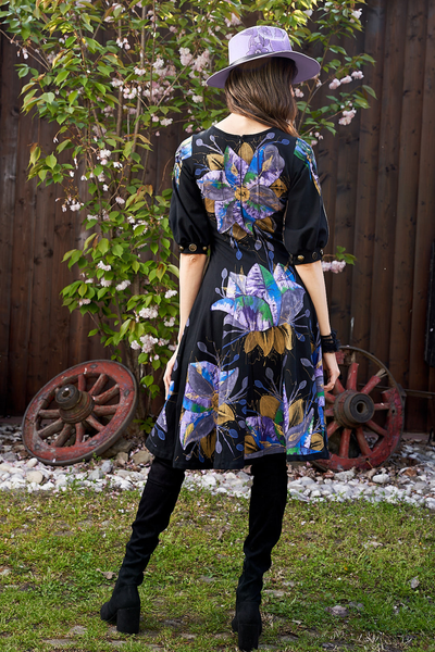 ABITO MANICHE A PALLONCINO DIPINTO A MANO - FLORES GUACAMAYA