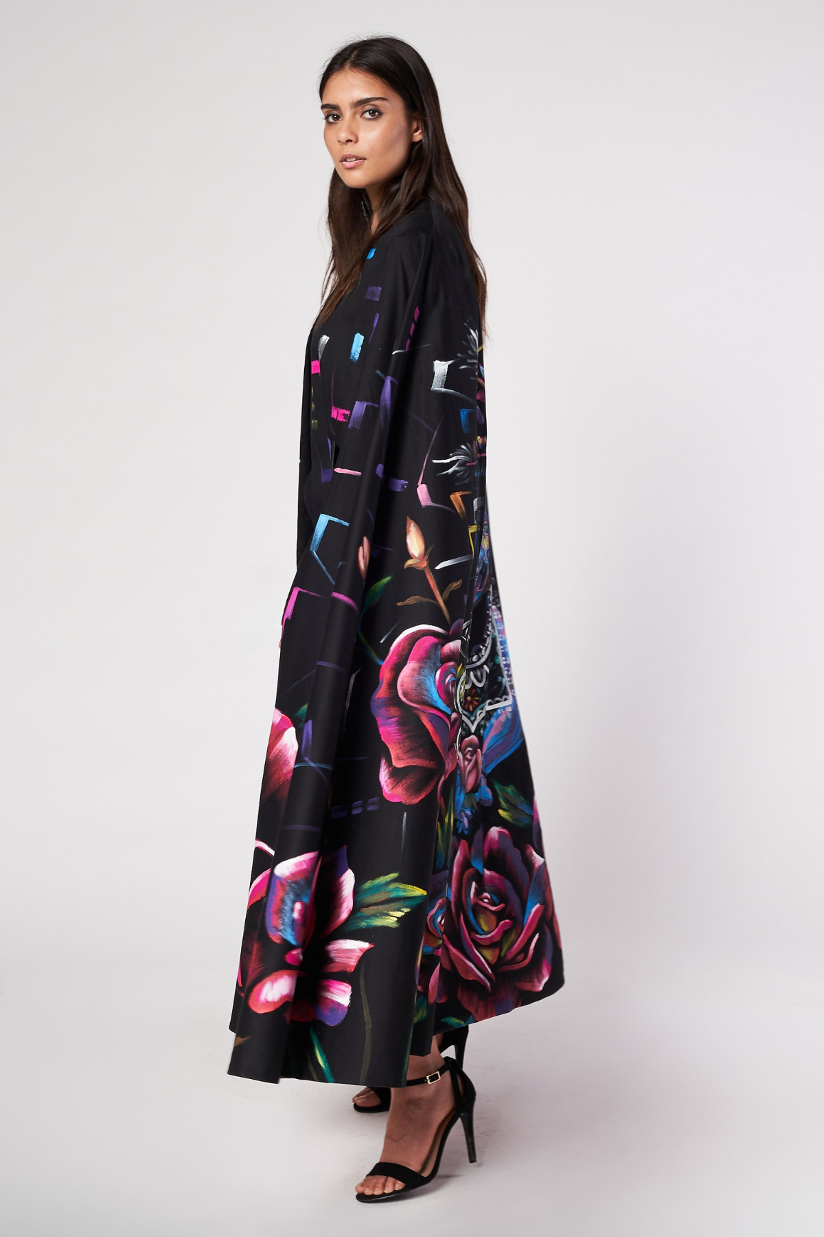 MANTELLA LUNGA DIPINTA E RICAMATA A MANO - INDIGENAS