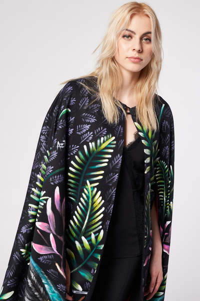 MANTELLA LUNGA DIPINTA E RICAMATA A MANO - COLIBRI