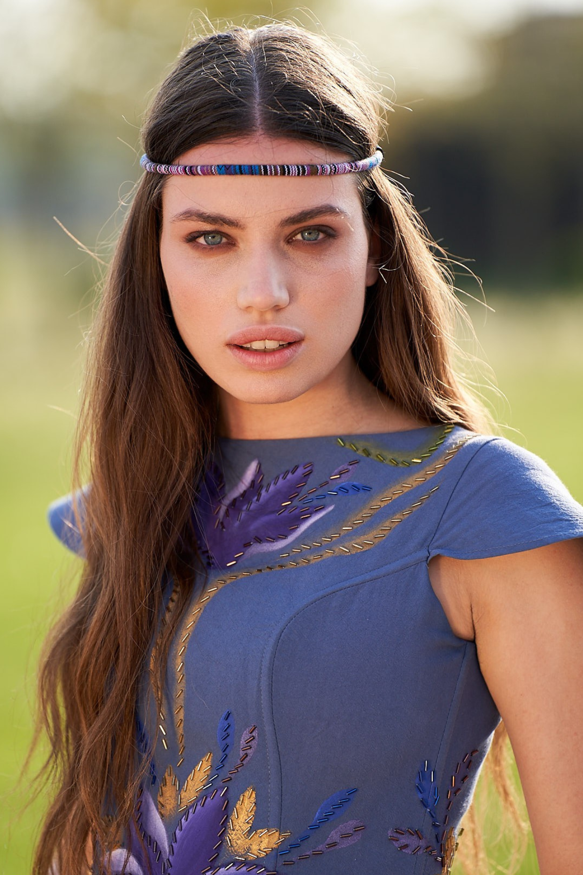 ABITO LUNGO CORSETTO CON SPALLINE DIPINTO A MANO – GUACAMAYA