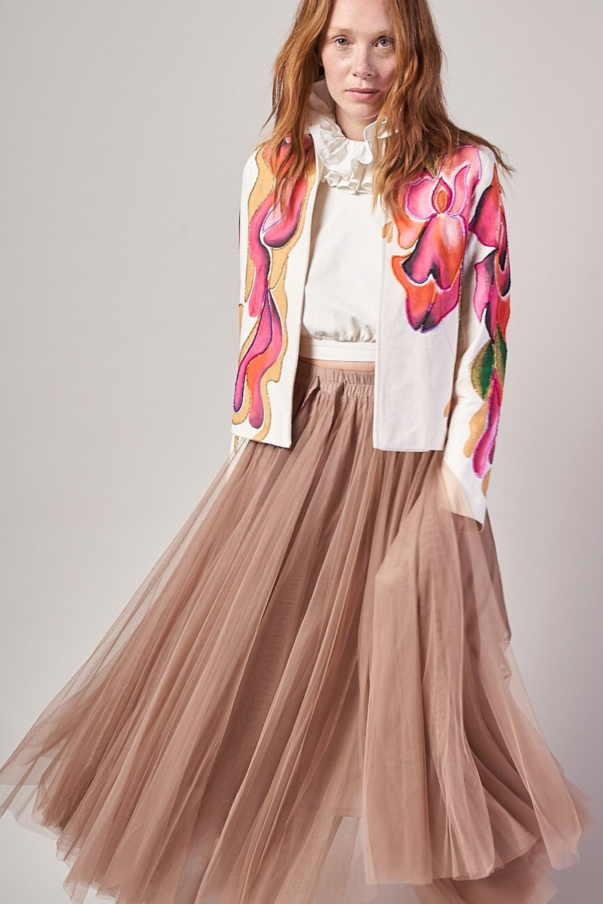 GIACCA DIPINTA A RICAMATA E MANO – FLORES