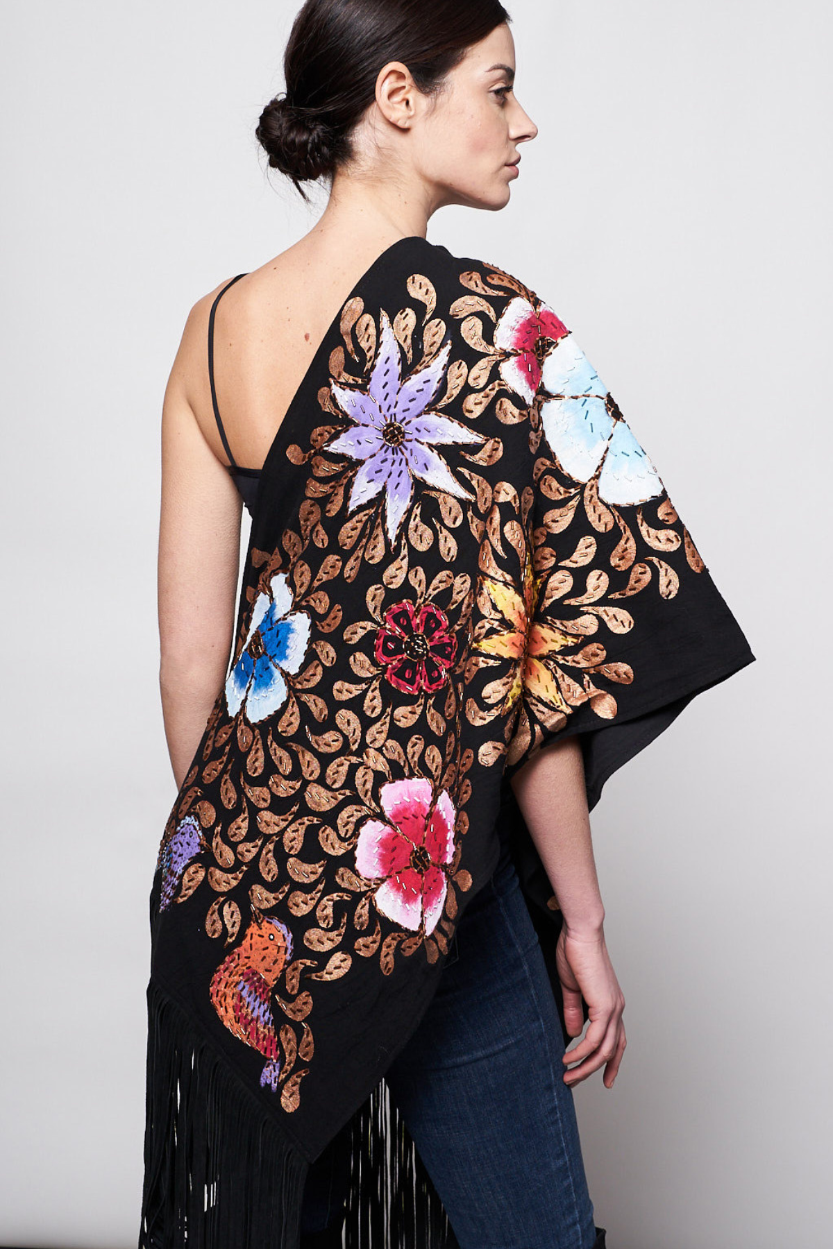 HAND-PAINTED AND HAND-EMBROIDERED SIDE SHAWL WITH SUEDE FRINGE - FLORES