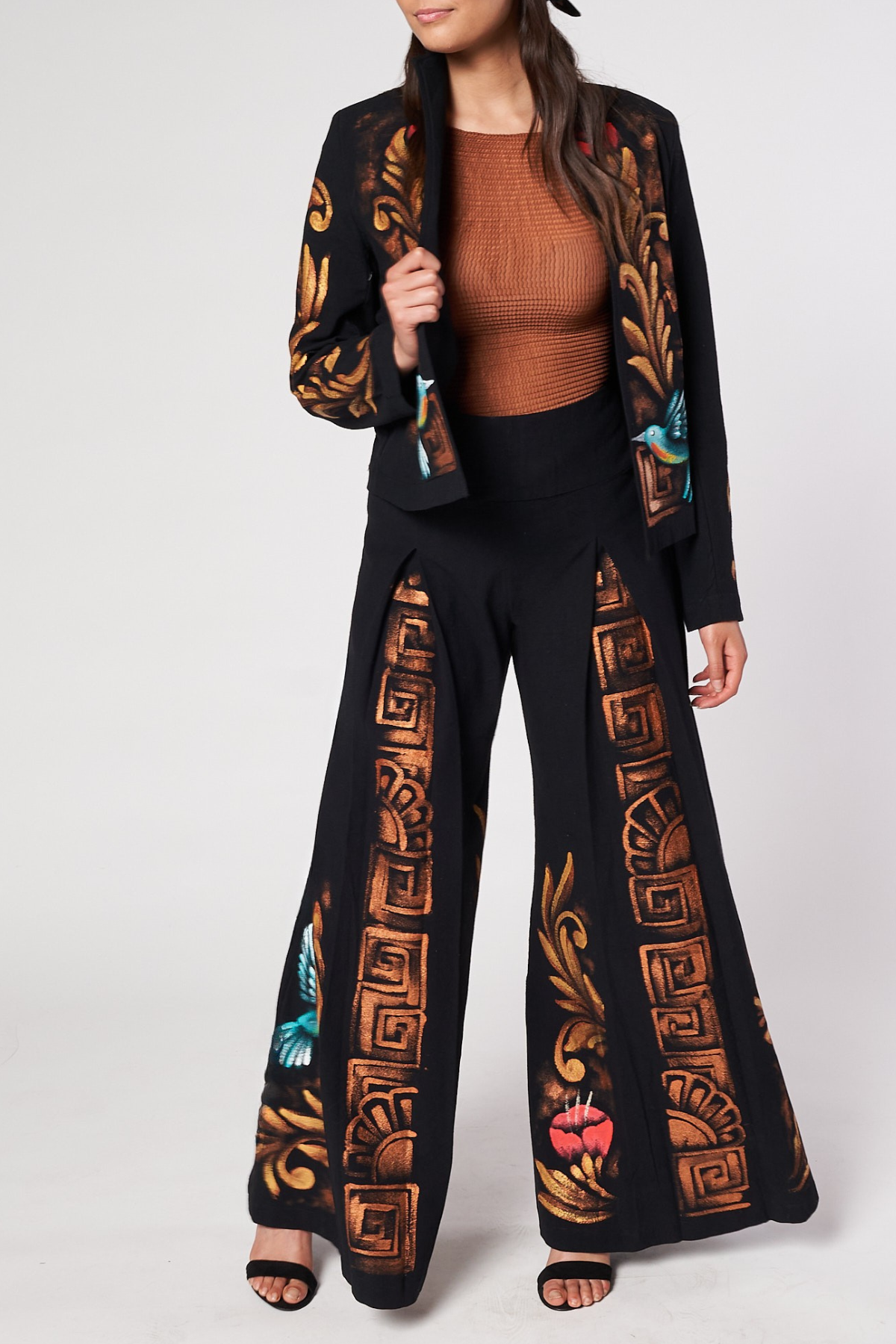 PANTALONI A PALAZZO PLISSETTATI DIPINTI A MANO - COLIBRI PREHISPANICO