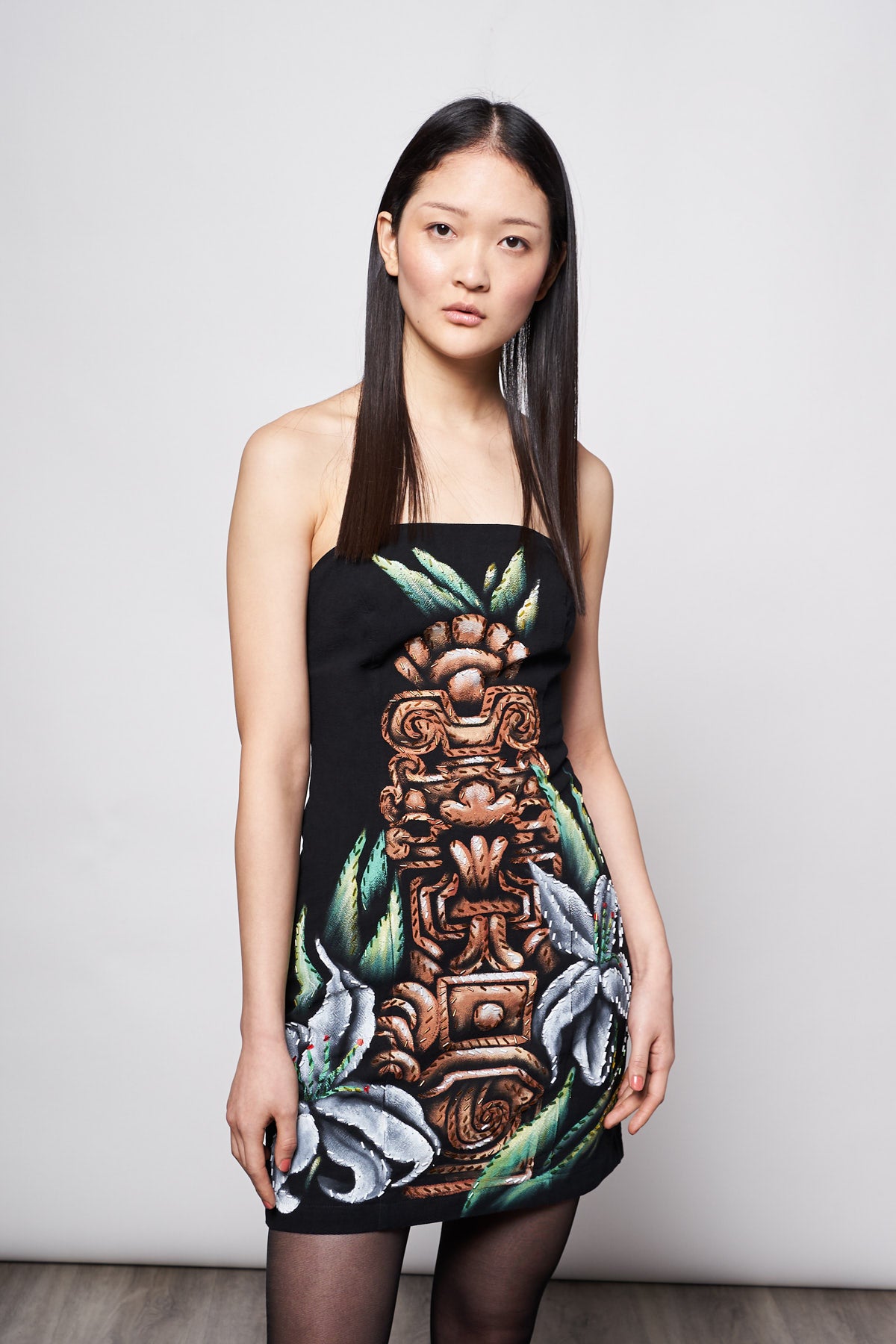 ABITO CORTO A TUBINO DIPINTO E RICAMATO A MANO - PREHISPANICO