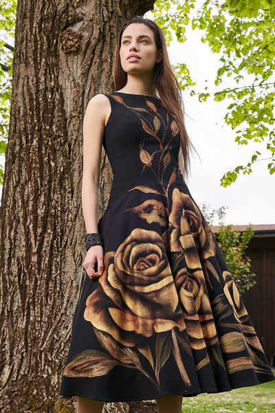 HAND-PAINTED AND HAND-EMBROIDERED MIDI DRESS - ROSAS GOLD