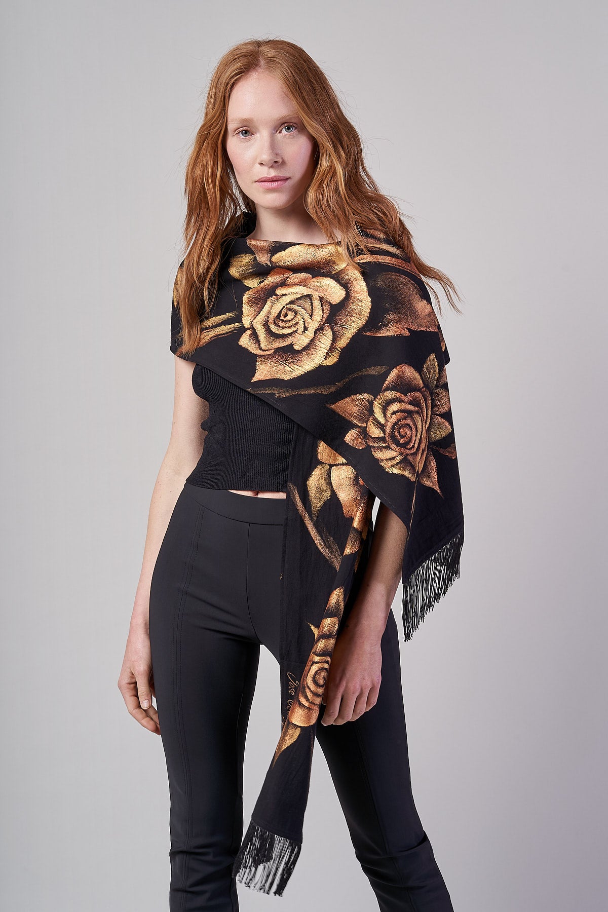 HAND PAINTED SCARF - ROSAS GOLD