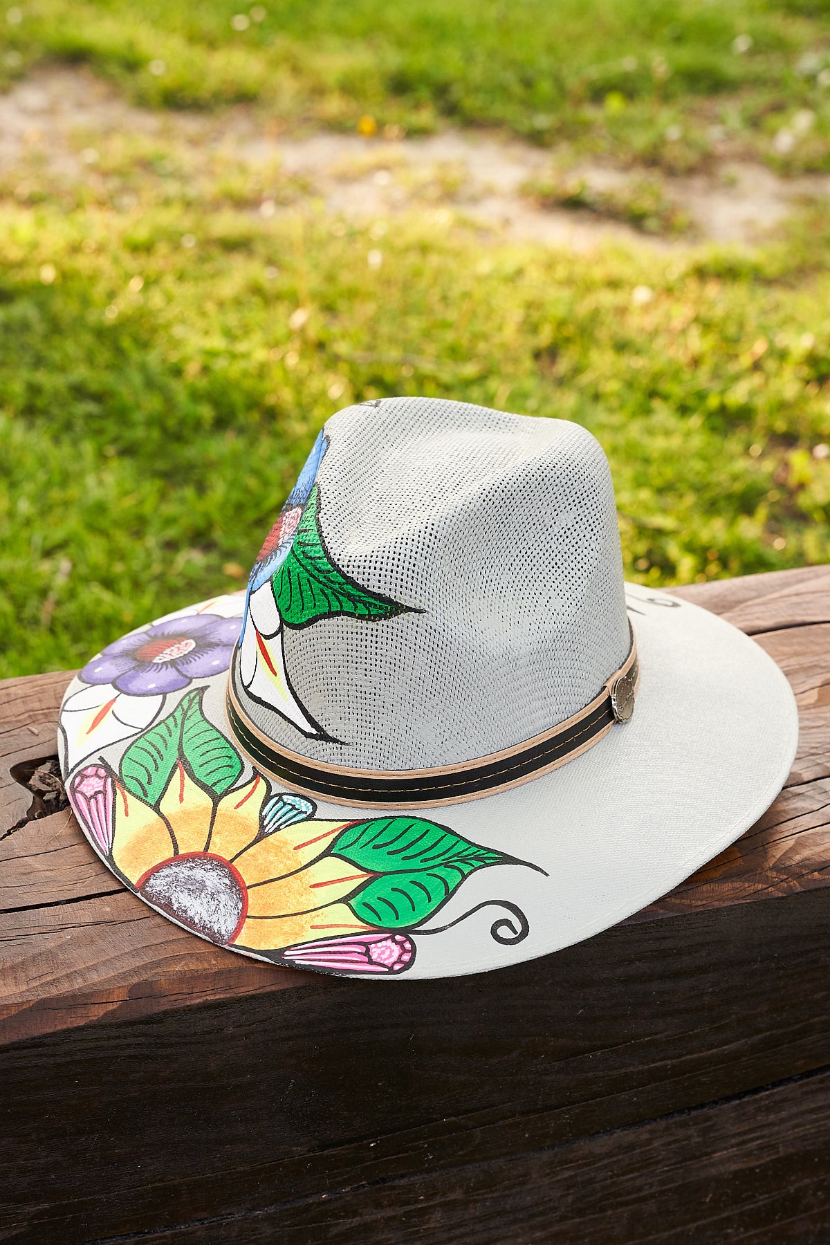 CAPPELLO TESA LARGA DIPINTO A MANO – FLORES