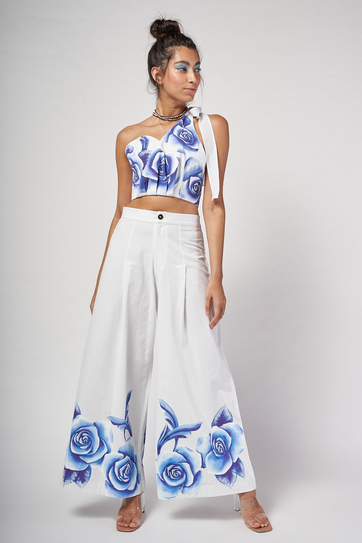 HAND PAINTED ONE SHOULDER SHORT TOP - ROSAS AZULES