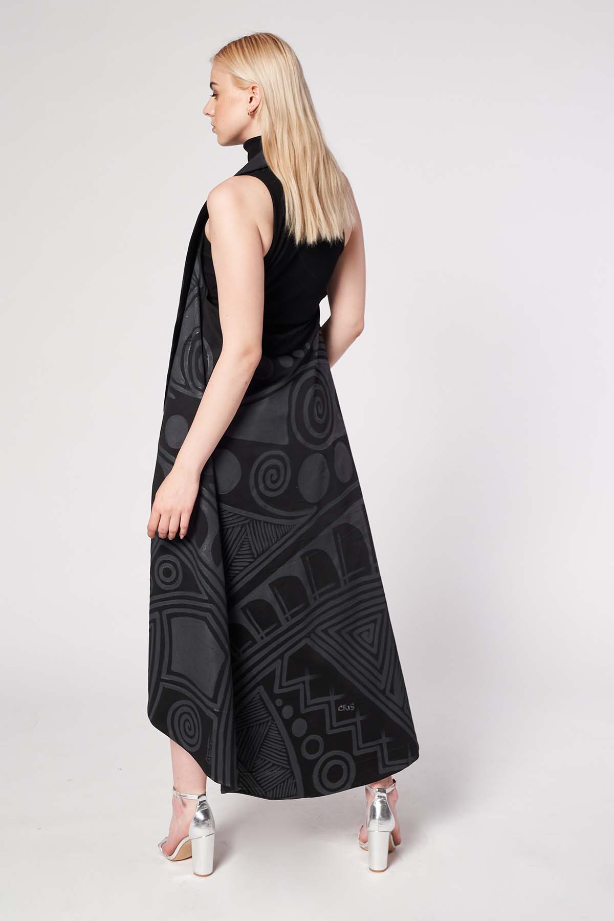 LONG HAND-PAINTED BACKLESS CAPE - PAQUIME